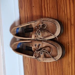 Sperry Topsiders